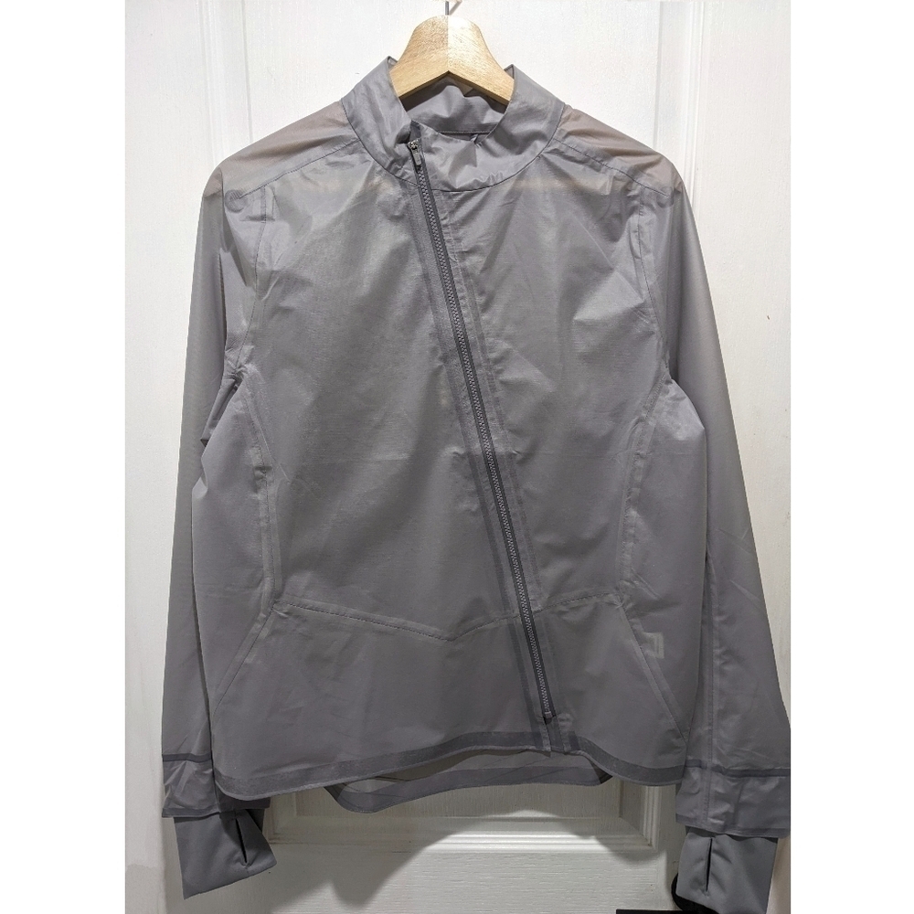 NWT HOKA | Women's Performance Shield Jacket in lurk gray
